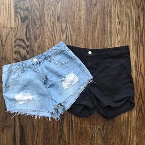 Bundle of TWO High-Waisted Jeans and Cotton Shorts